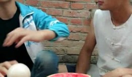 吃瓜娱乐搞笑视频,笑出腹肌的瞬间