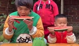 吃瓜娱乐搞笑视频,笑出腹肌的瞬间