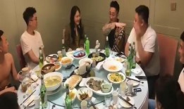 吃瓜少女娱乐游戏