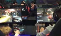 娱乐吃瓜君百变小千电脑